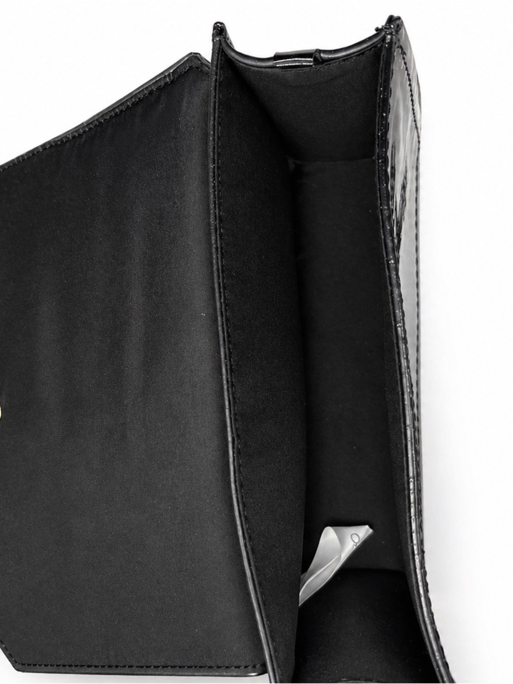 Jimmy Choo Black Patent Leather clutch Bag with Gold Tassel Ring - Picture 3 of 3